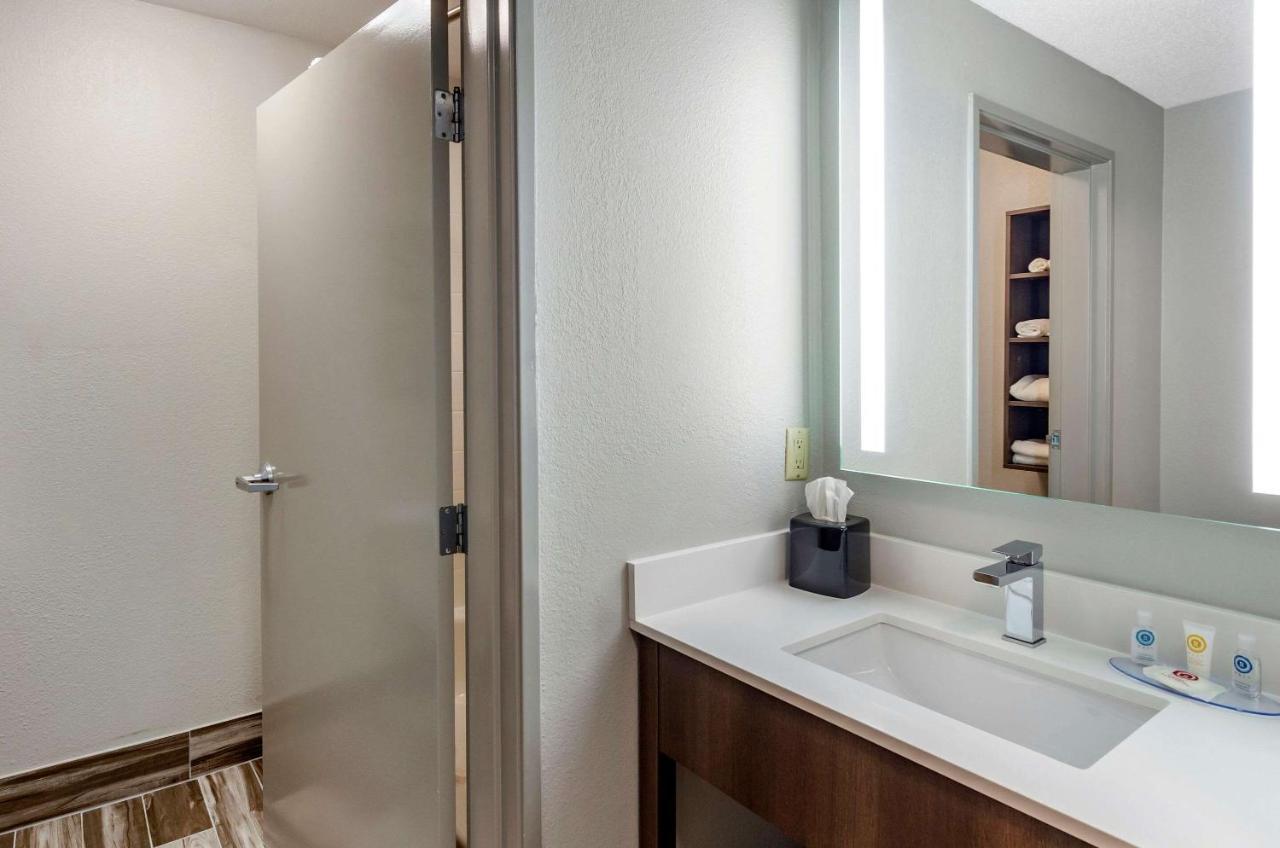 Hotel Comfort & - Roanoke North - Daleville Troutville